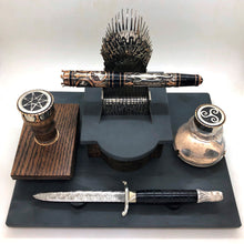 "Battle of Kings" Pen and Desk Set #21283